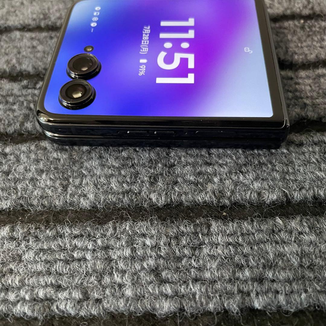 スマートフォン本体 Motorola razr50 ultra 256GB