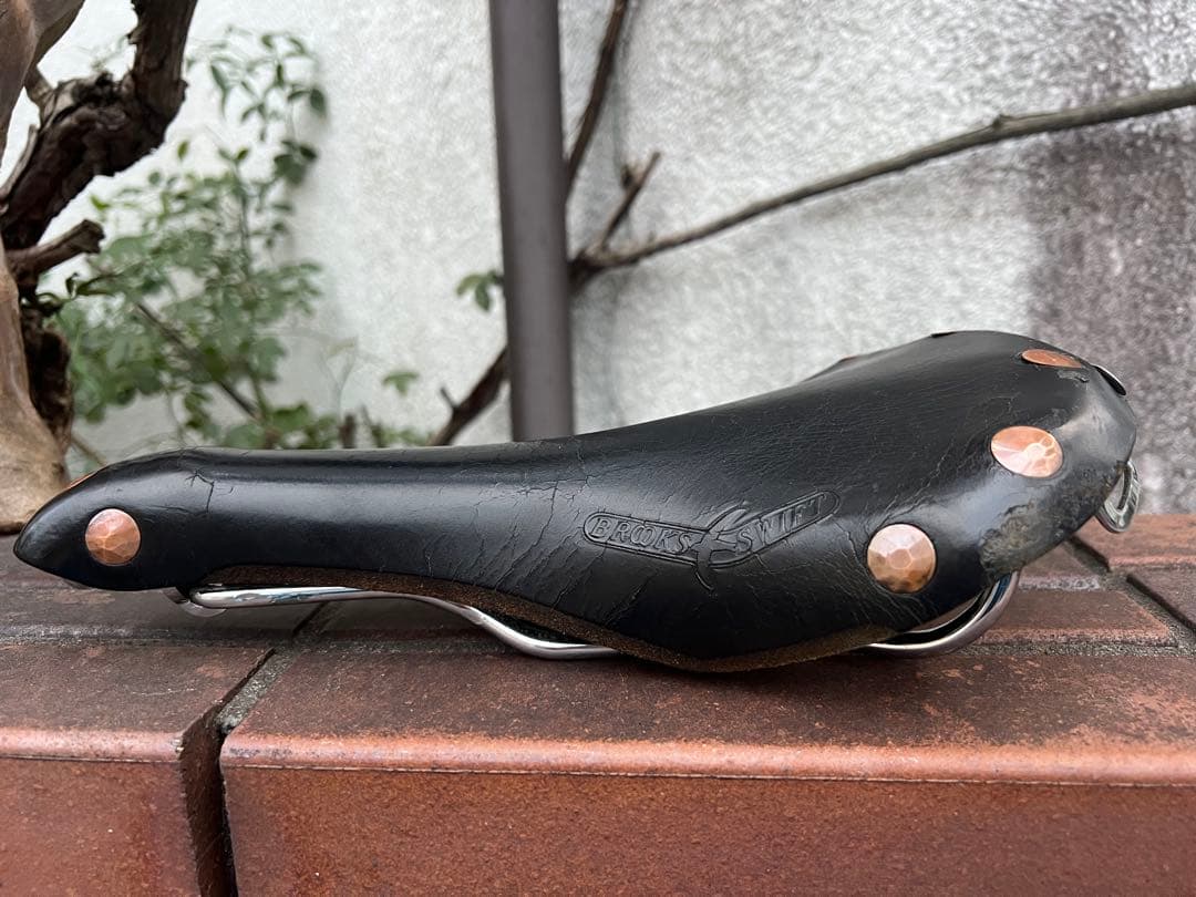 BROOKS SWIFTブルックス　スウィフト レザーサドル 黒 銅鋲