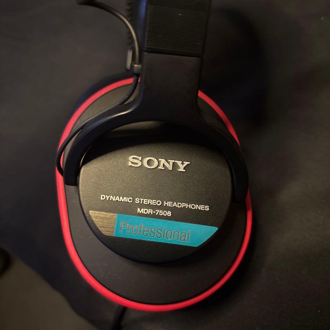 SONY MDR-7506 有線ヘッドホン　替パット付き
