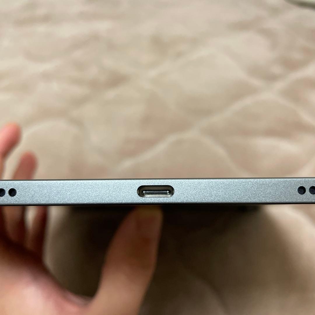 Apple iPad Air 第5世代10.9インチ スペースグレー 本体