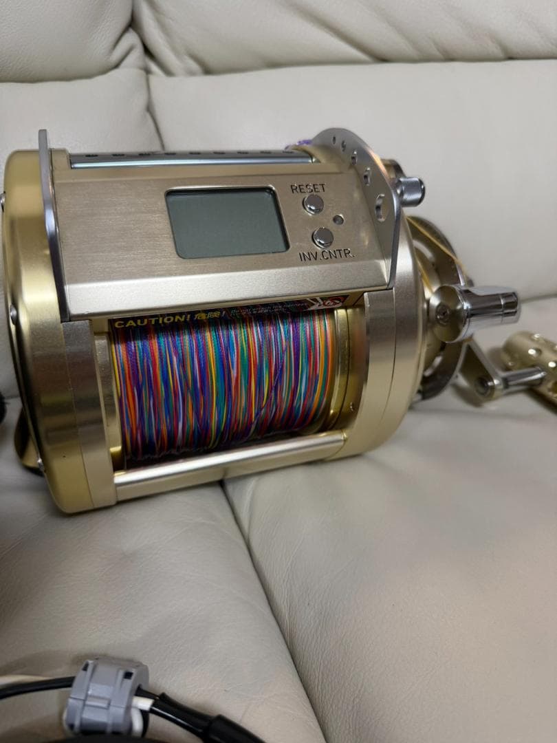 ダイワ マリンパワー3000 24V