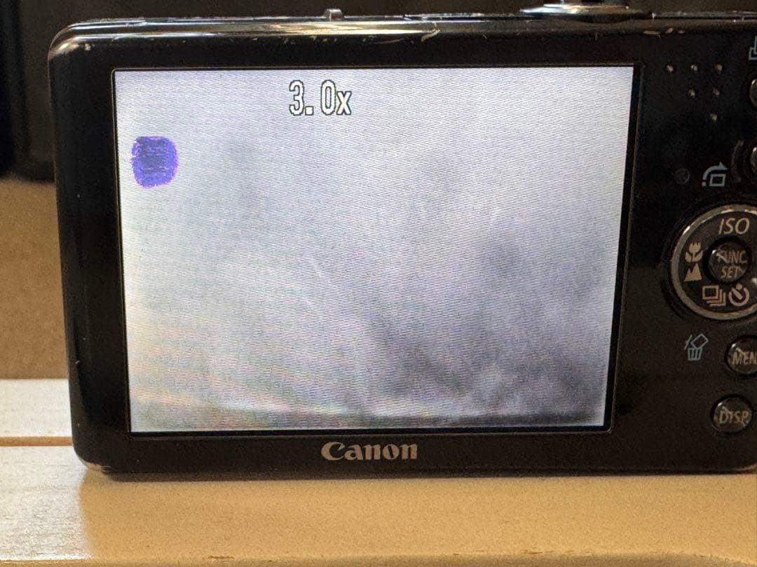 セール Canon IXY 7倍ズーム コンパクトデジタルカメラ