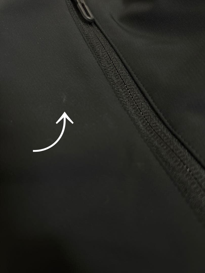 DESCENTE ALLTERRAIN ソフトシェルジャケット “CREAS”