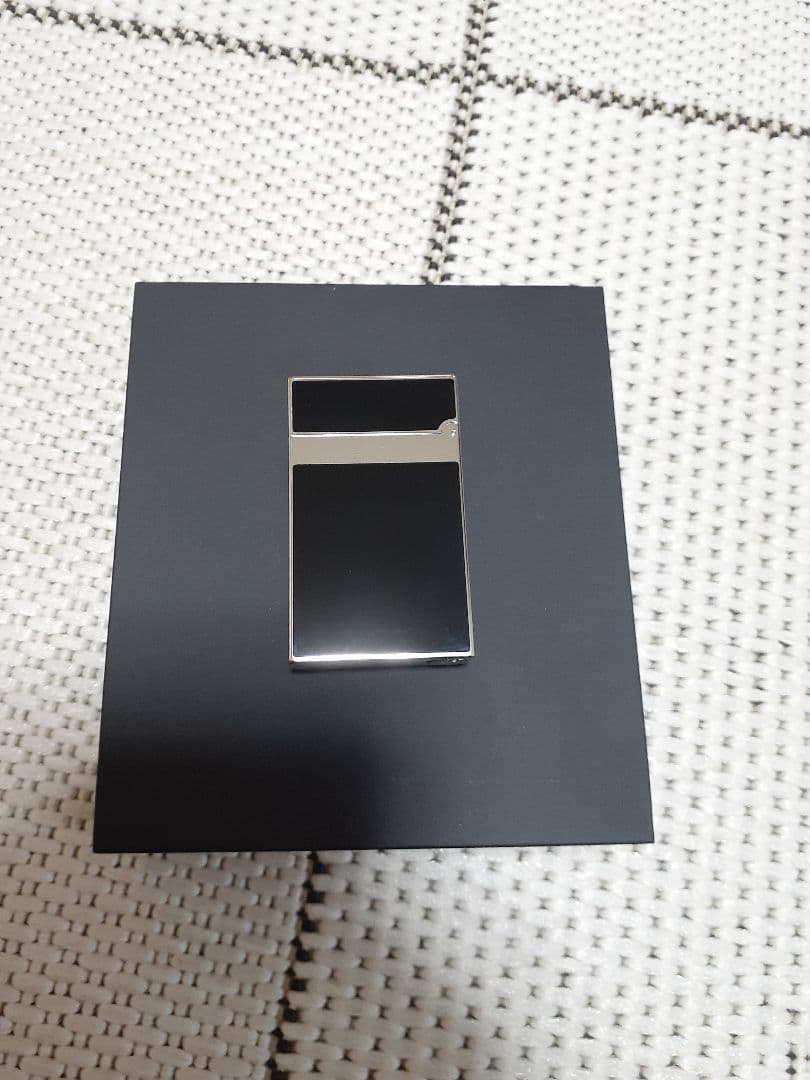 S.T. Dupont ライン2専用ケース付き