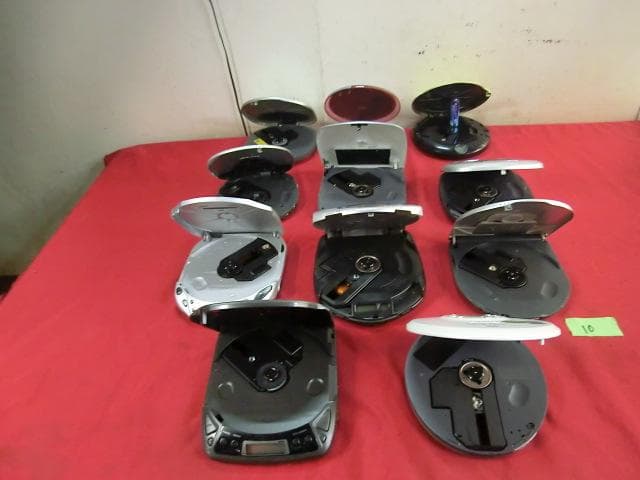 10：ケンウッド ソニー アイワ他　ポータブルCDプレーヤー　計11点　ジャンク