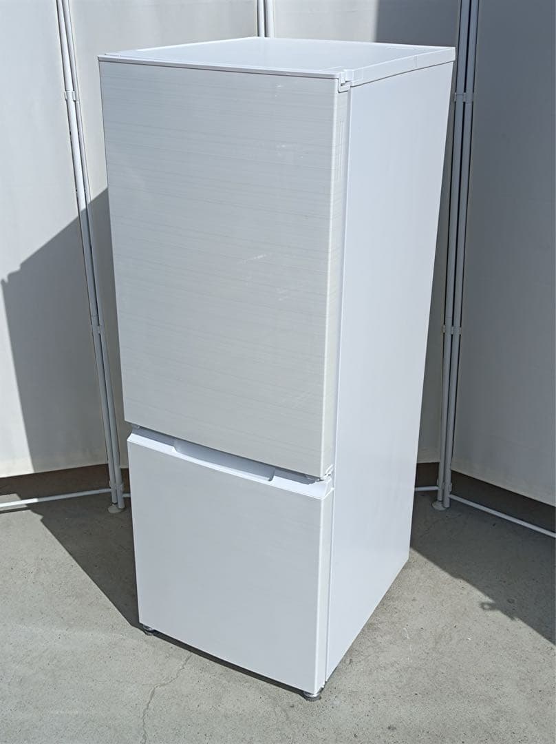 八5123【送料込み】シャープ　2022年製　冷蔵庫　179L