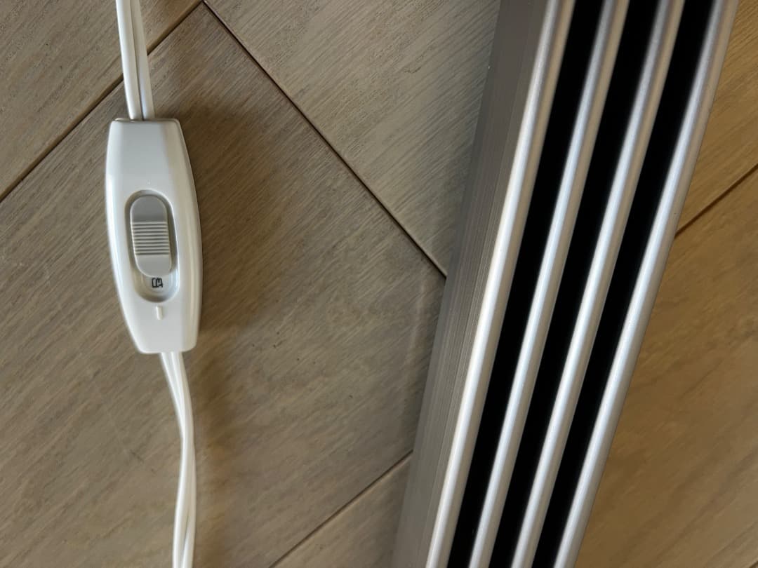 森永　ウィンドーラジエーター　窓際ヒーター　W/R-1219 伸縮式