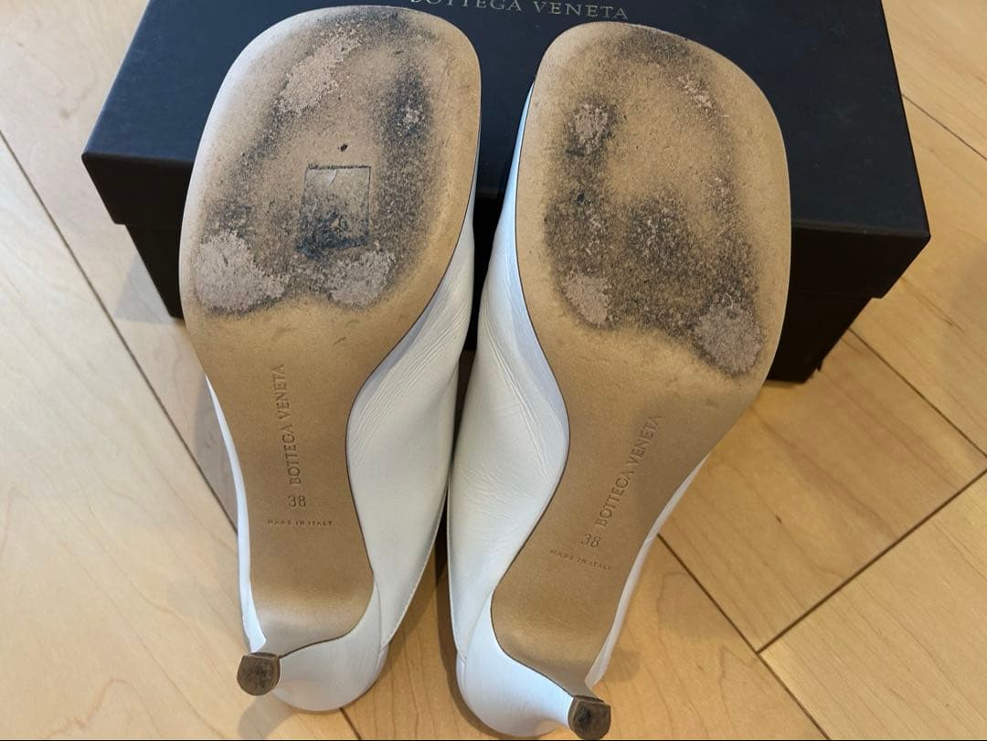 BOTTEGA VENETA ホワイトミュール