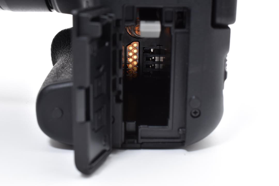 未使用に近い Canon EOS 8000D レンズキット #9468