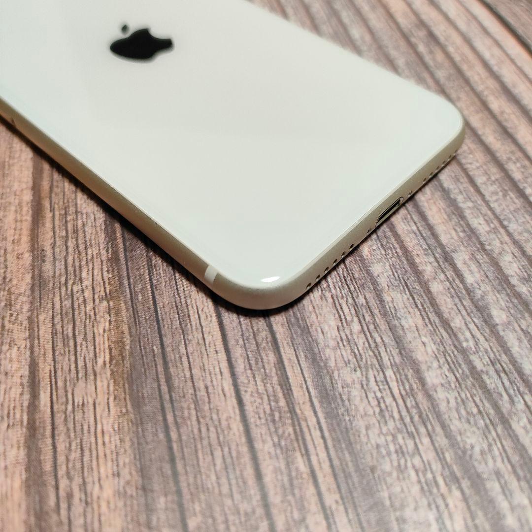 iPhone SE 第3世代 64GB バッテリー96% 美品