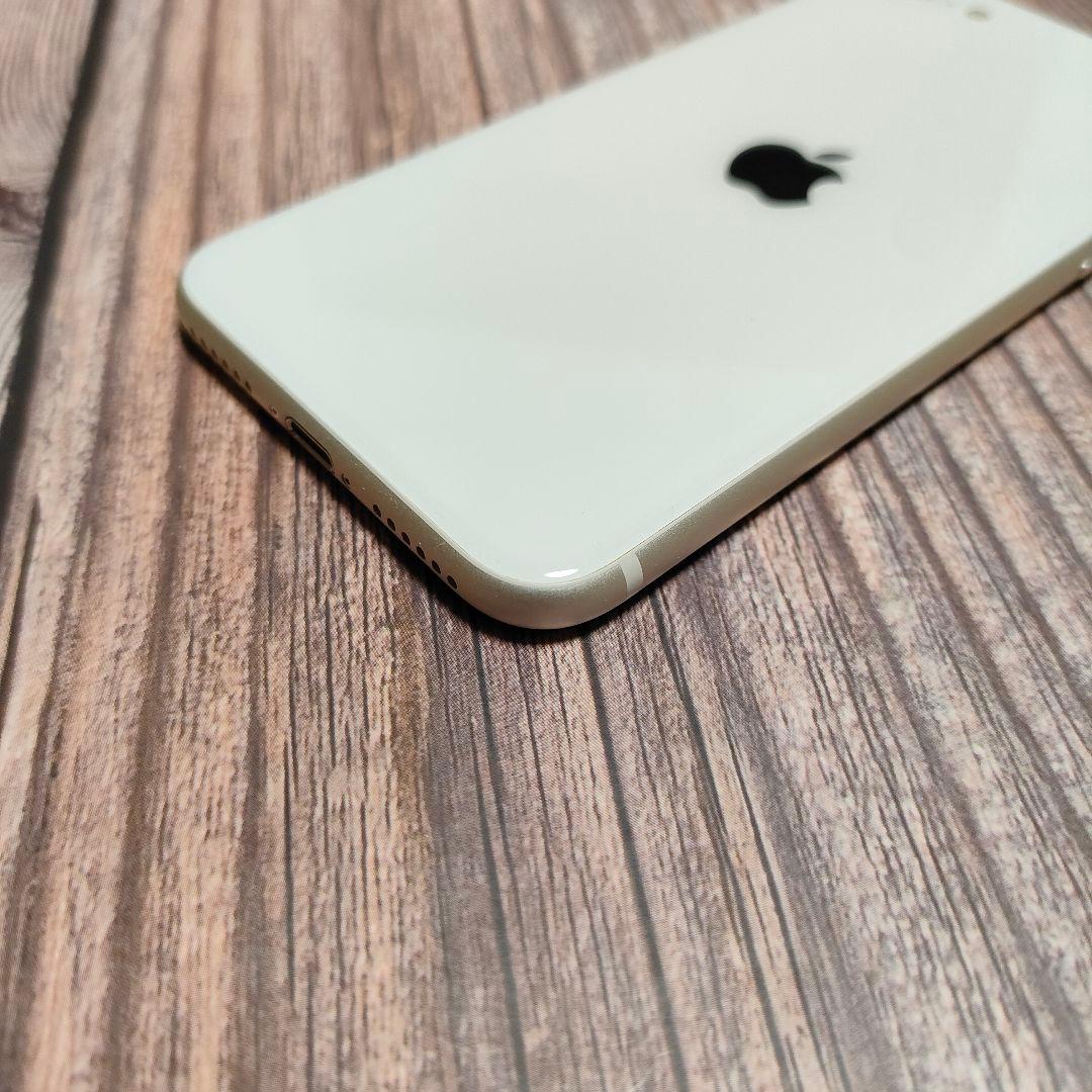 iPhone SE 第3世代 64GB バッテリー96% 美品
