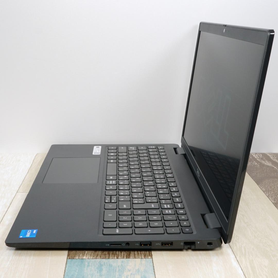 未使用に近いレベルの極美品⭐️超高速大容量新品ＳＳＤ１ＴＢ搭載☆１１世代コアｉ５