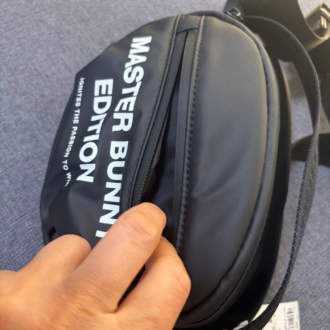 マスターバニーエディション新品ボディバッグ黒ブラックウエストポーチMBE