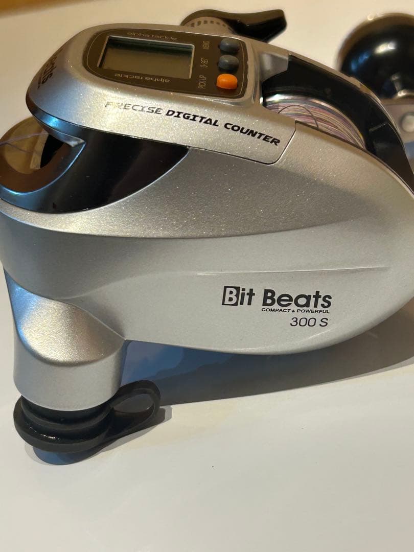 Bit Beats 300 S 電動リール