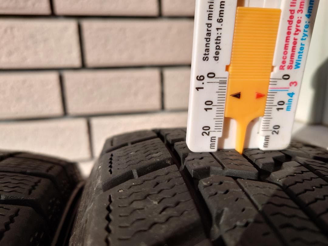 21年製 GOODYEAR ICENAV7 スタッドレス 155/65R14