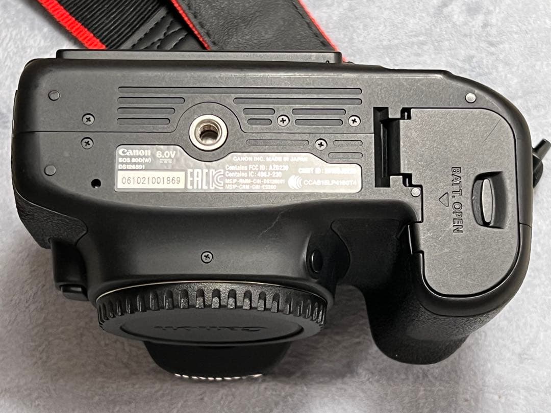 Canon EOS 80D ボディ