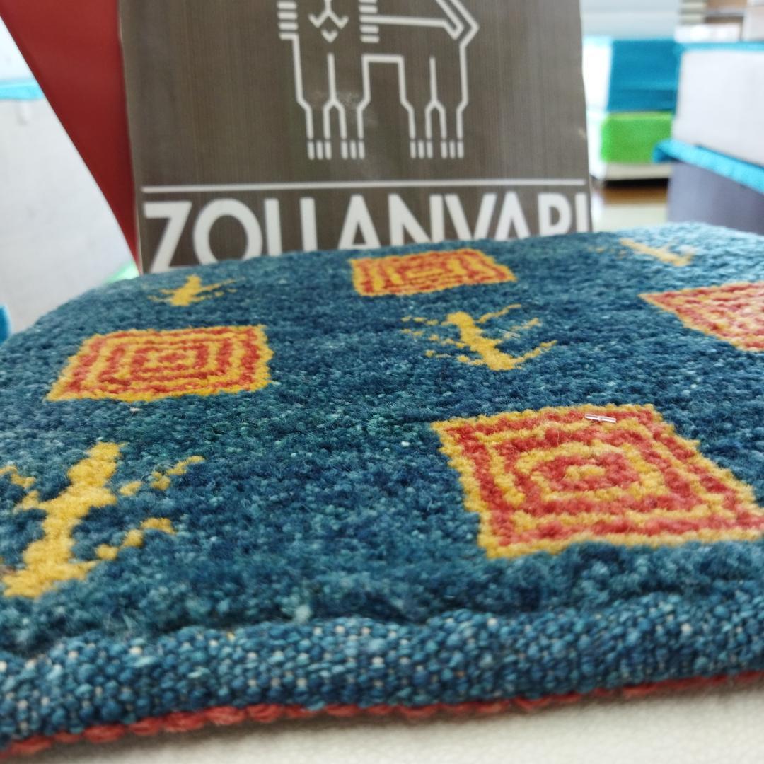 値下げします●ミニギャベ●32×35㎝●手織●本物●新品●3遊牧民が紡ぐギャッベ