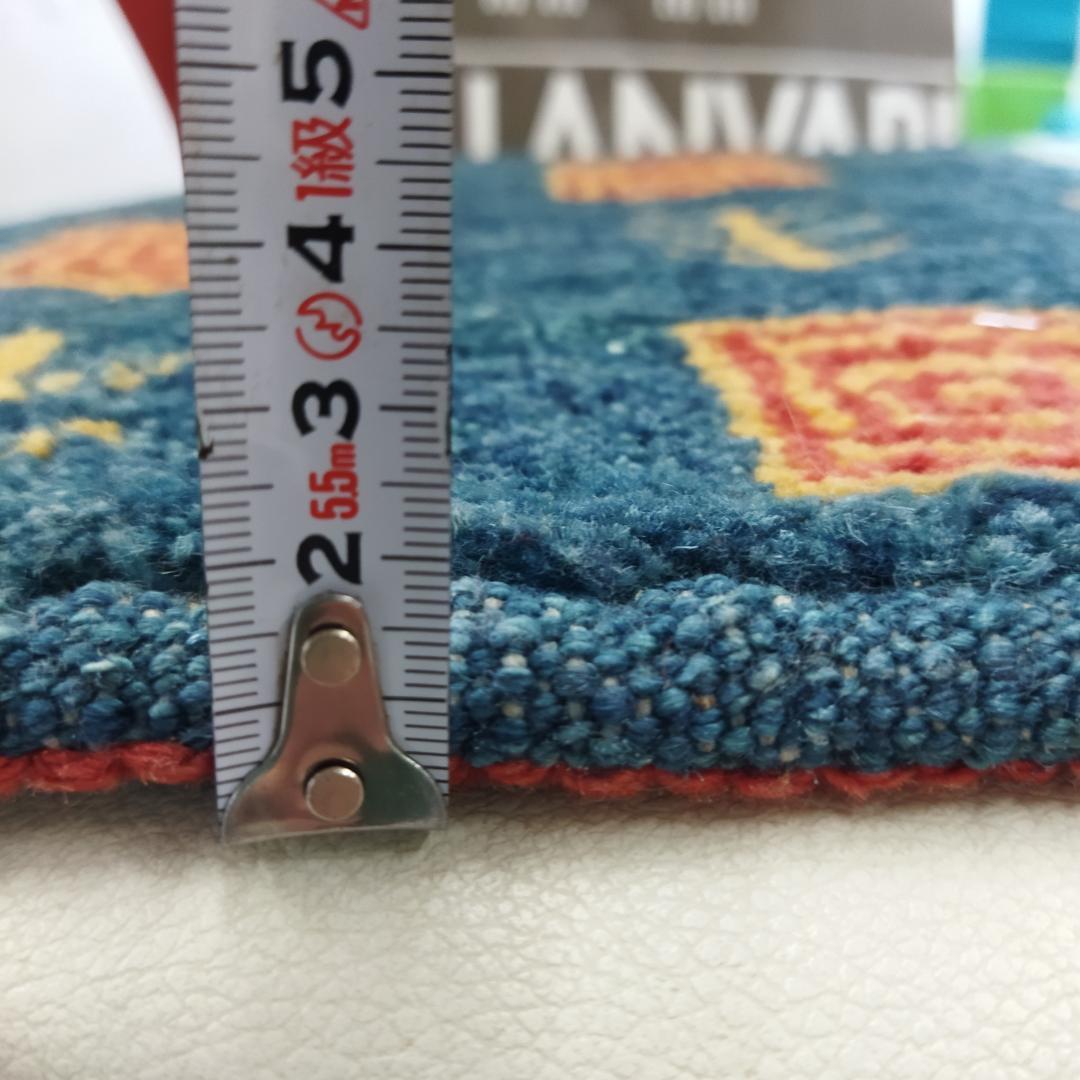 値下げします●ミニギャベ●32×35㎝●手織●本物●新品●3遊牧民が紡ぐギャッベ