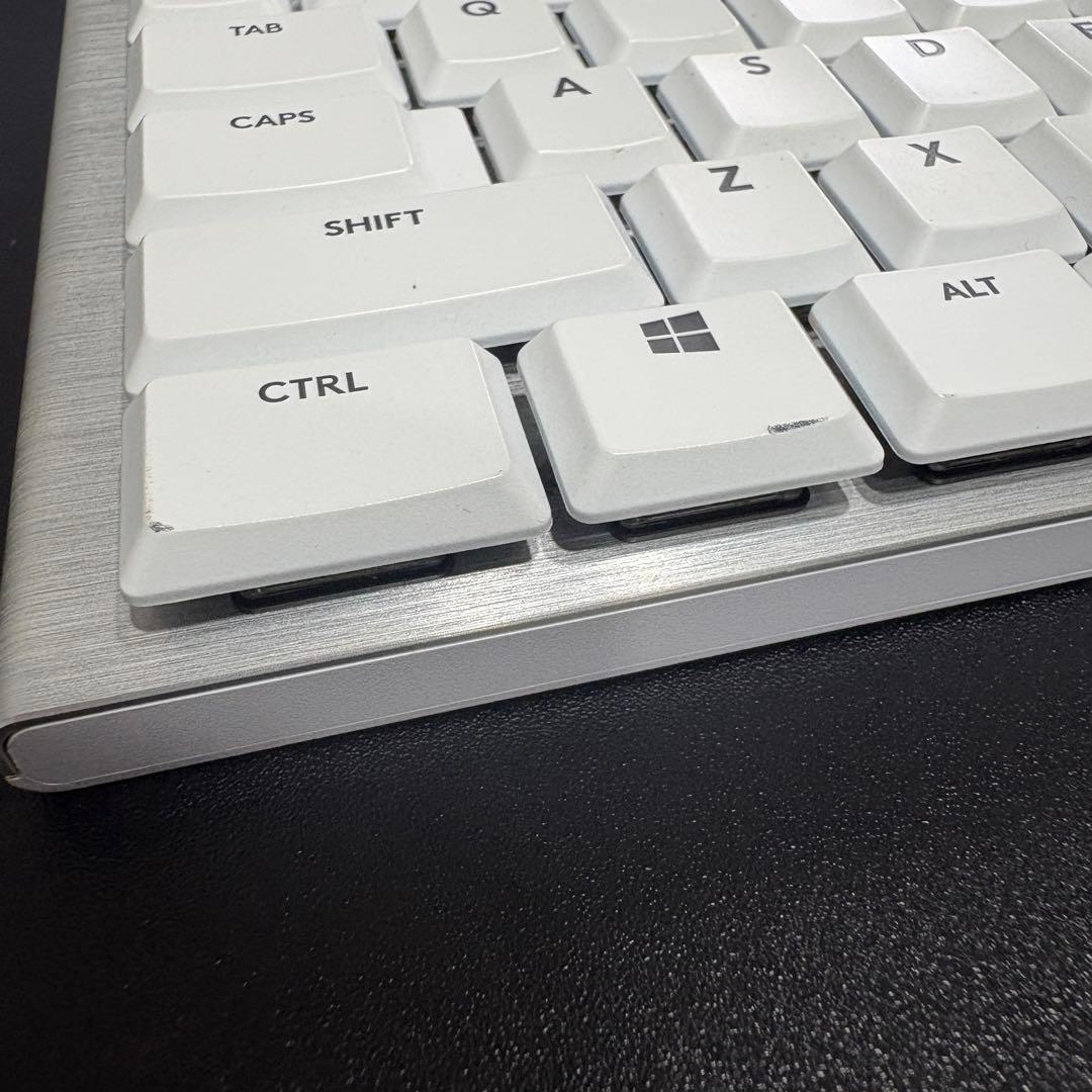 Logicool G913 TKL 白 ゲーミングキーボード 茶軸 タクタイル