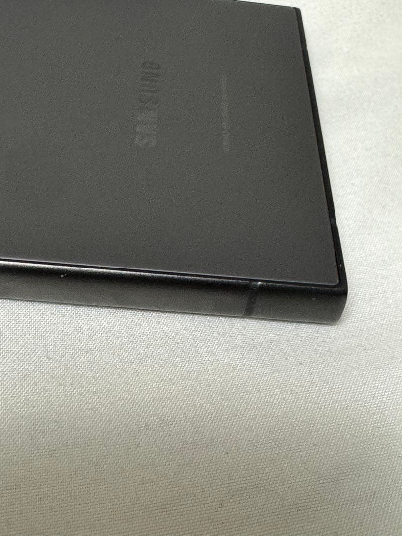 Samsung Galaxy S24 Ultra 本体