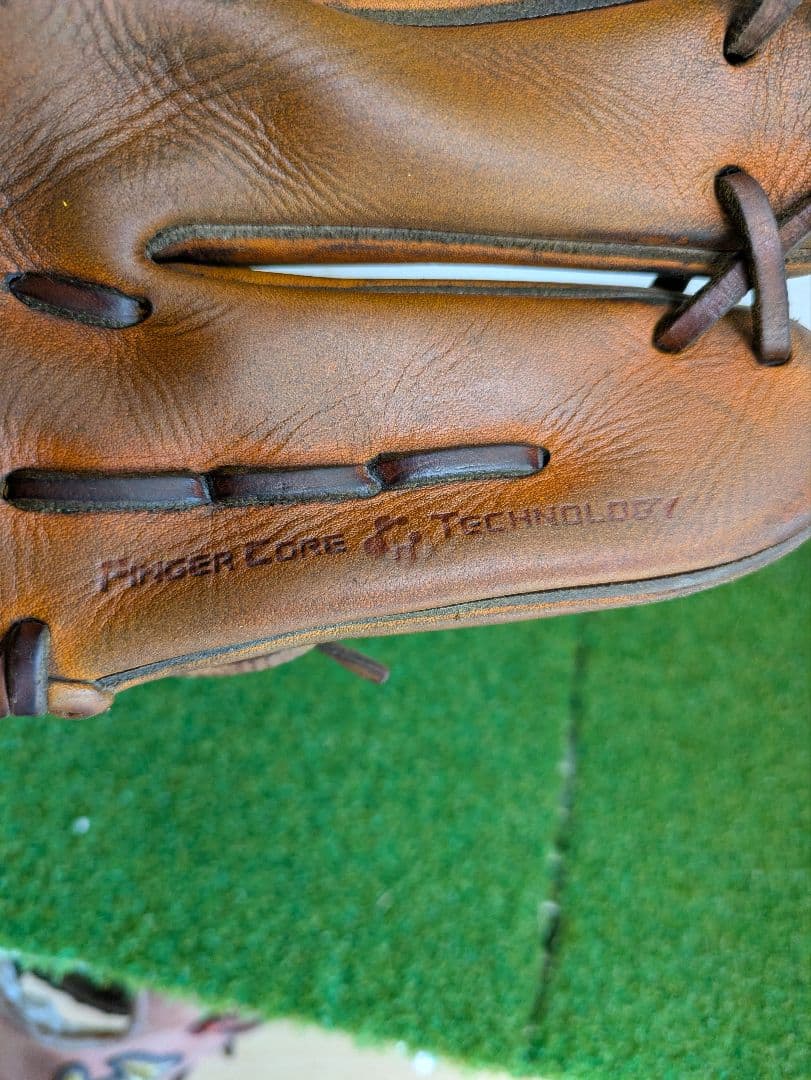 ☆即戦力ミズノプロ 硬式用　内野用　MizunoProフィンガーコアテクノロジー