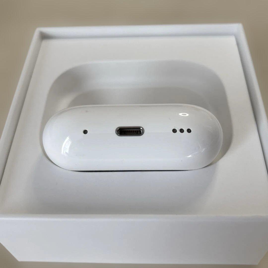 AirPods Pro 第二世代　ライトニングタイプ