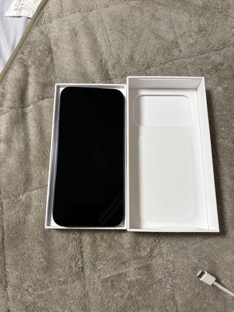 Apple iPhone 17ProMax 本体