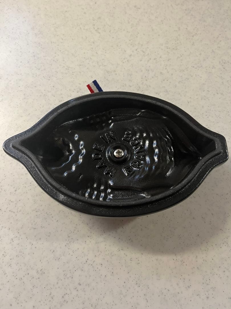 めりかり　新品staub ストウブ　スモールチキンココット　バジルグリーン