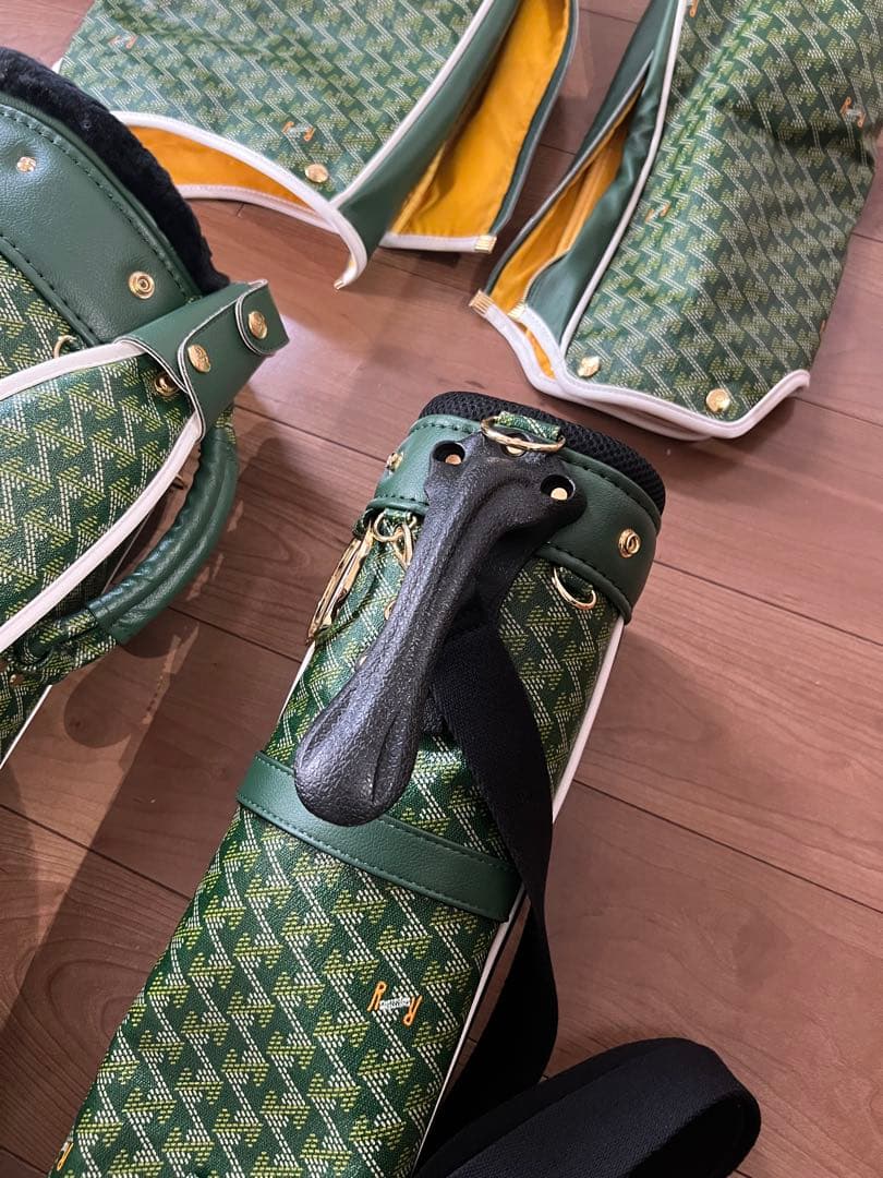 ◉極美品　レザレクション　キャディーバッグとクラブケースのセット　ラリーナ