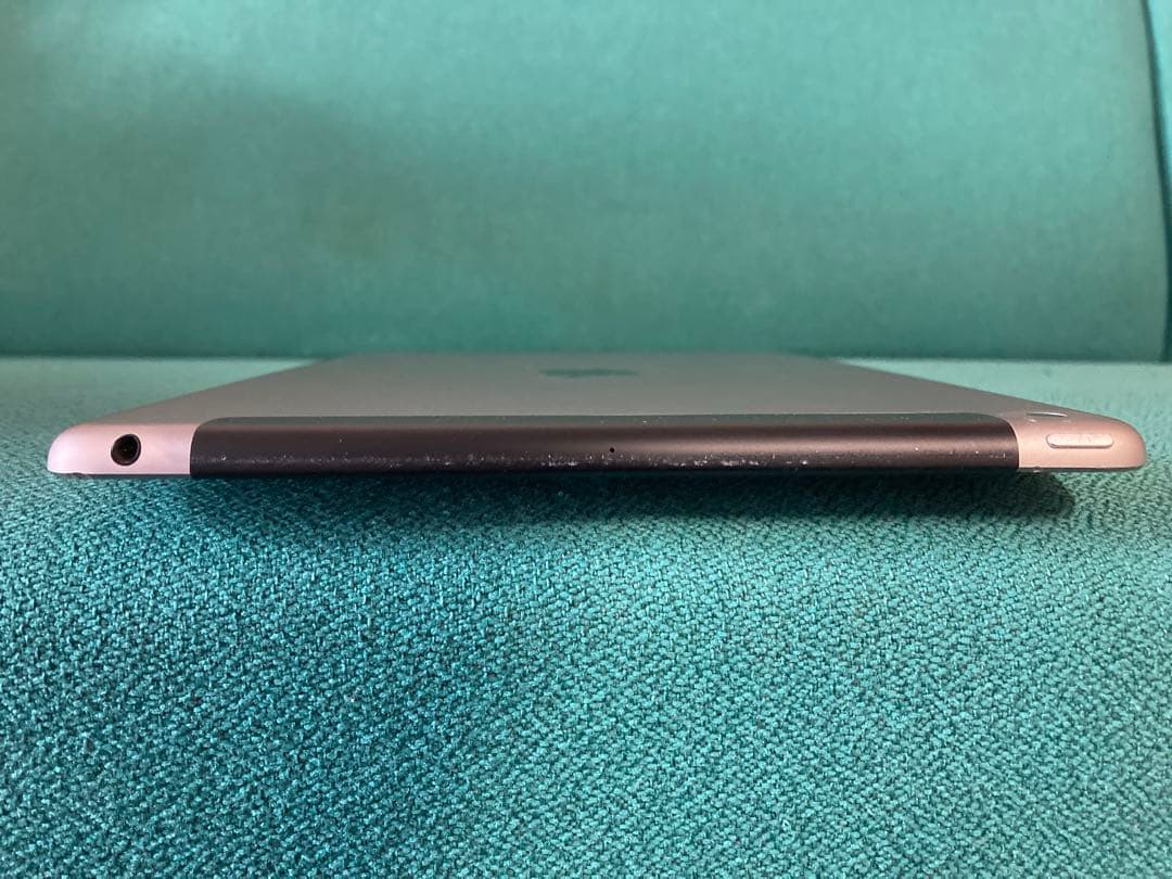 ① iPad 第6世代 Wi-Fi Cellular 128GB シルバー