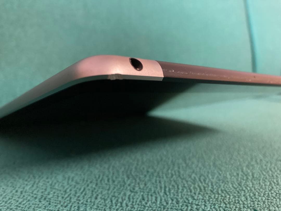 ① iPad 第6世代 Wi-Fi Cellular 128GB シルバー