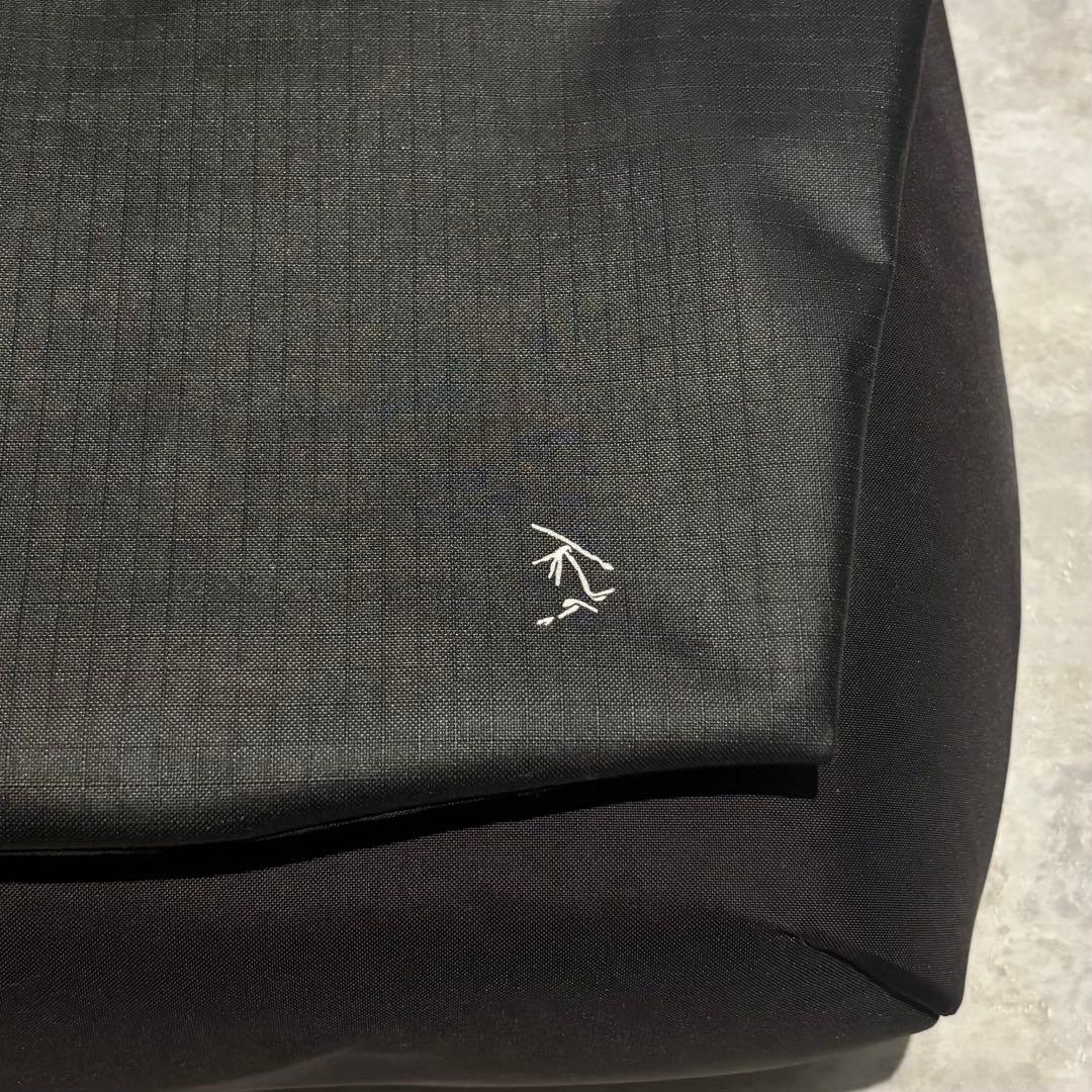 【特価】アークテリクス　ショルダーバッグ FYX フィクス13