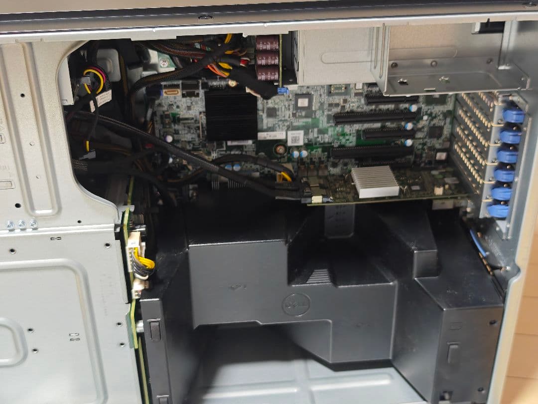 DELL PowerEdge T420 HDD 1TB×2