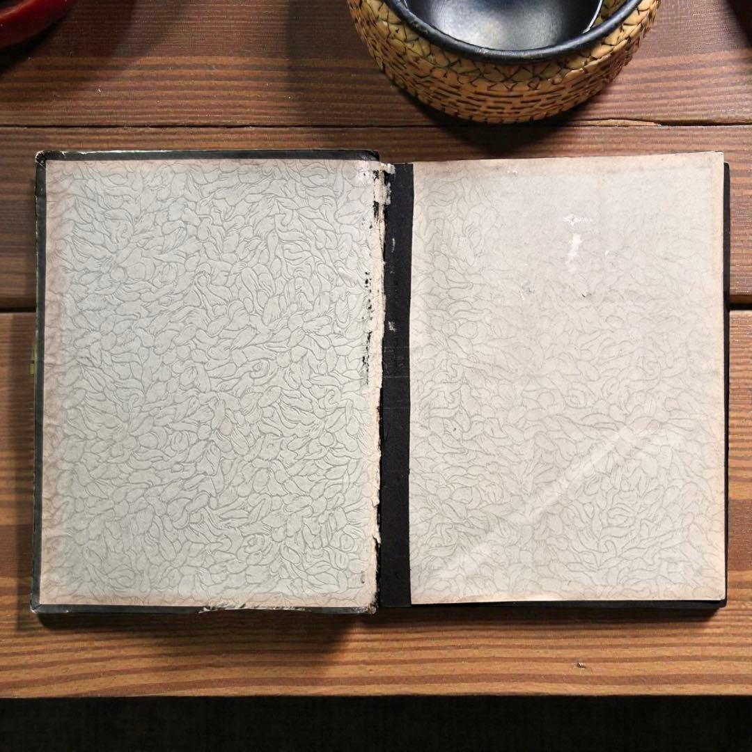 希少 1950年代 熊マスクと北海道アイヌ文様 写真アルバム　ゴールデンカムイ