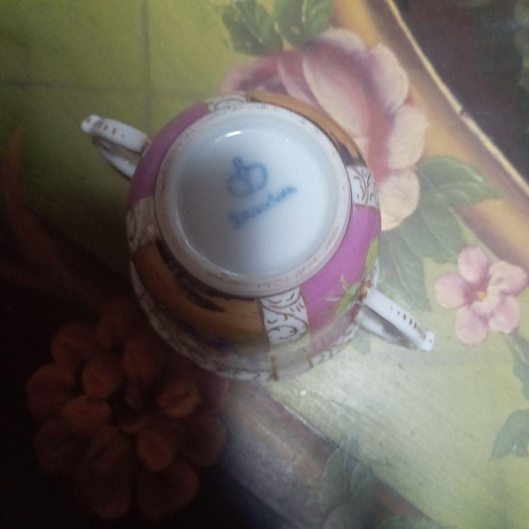 アンティークショコラカップドレスデン＆オマケにアンティーク扇子つけました