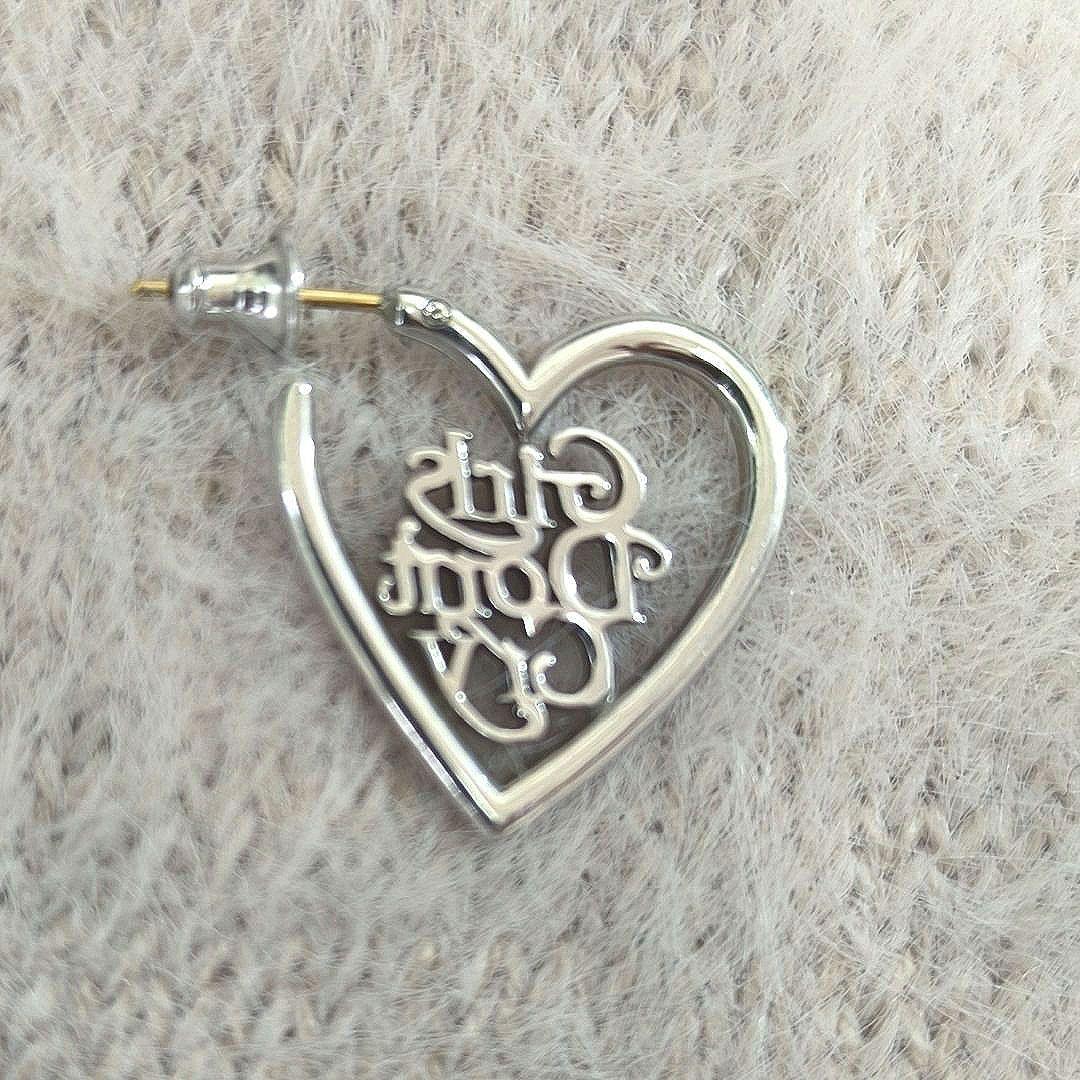 CAREERING GIRLS DON'T CRY ピアス