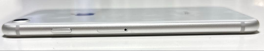 iPhone8 シルバー