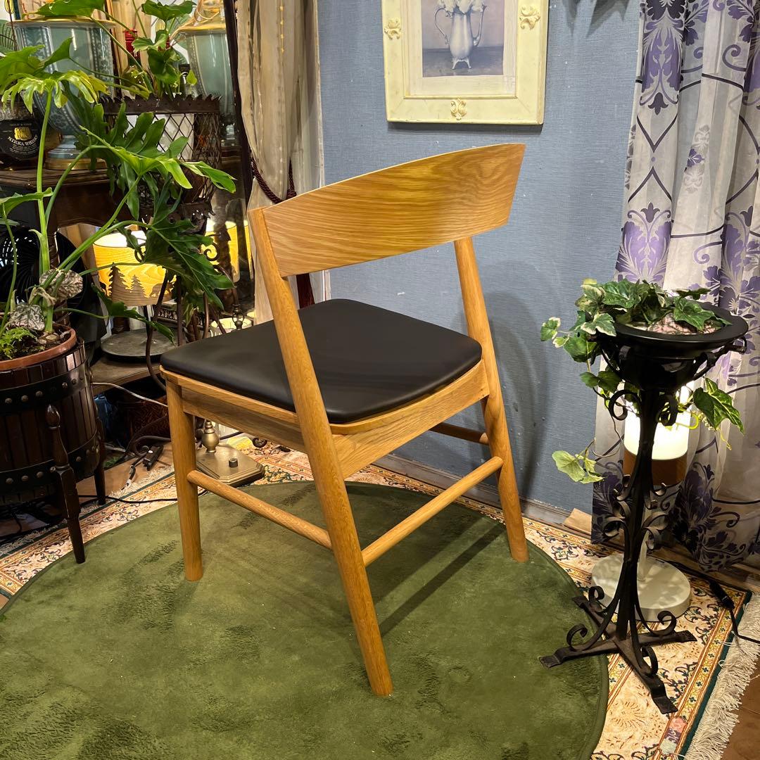 HCake:))) 　SOLK チェア カスタマイズ　座面張り込み仕上げ