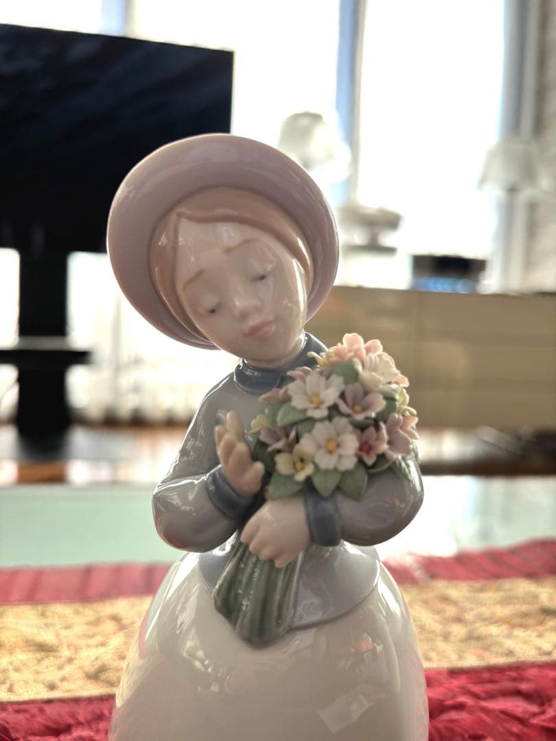 【絶版 希少 美品】リヤドロ LLADRO 6869 「大好きな香り」