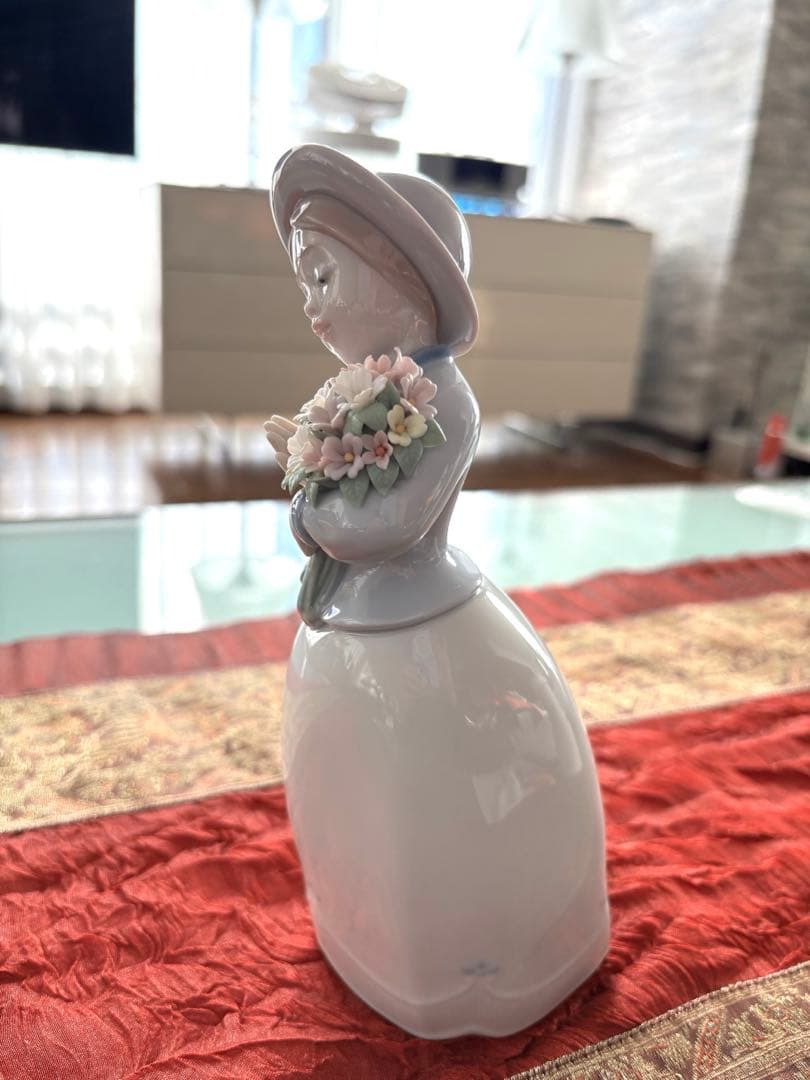 【絶版 希少 美品】リヤドロ LLADRO 6869 「大好きな香り」