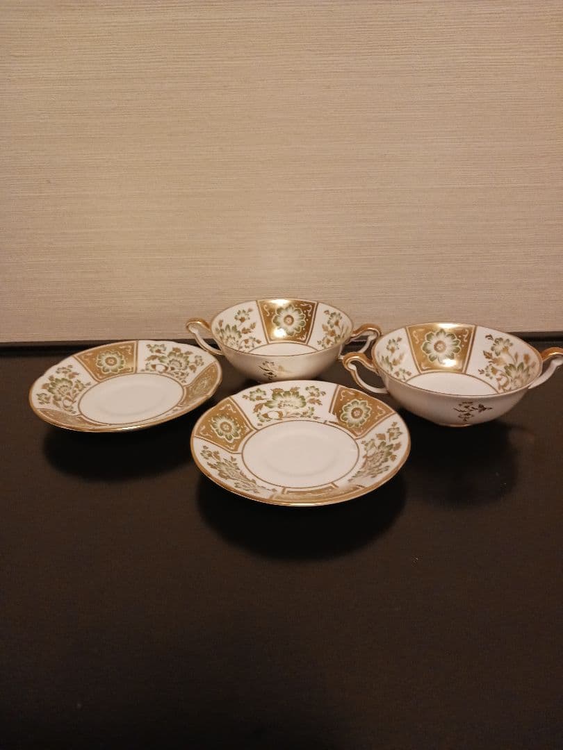 値下げ‼️ロイヤルクラウンダービーパネル グリーン スープカップ＆ソーサー①②