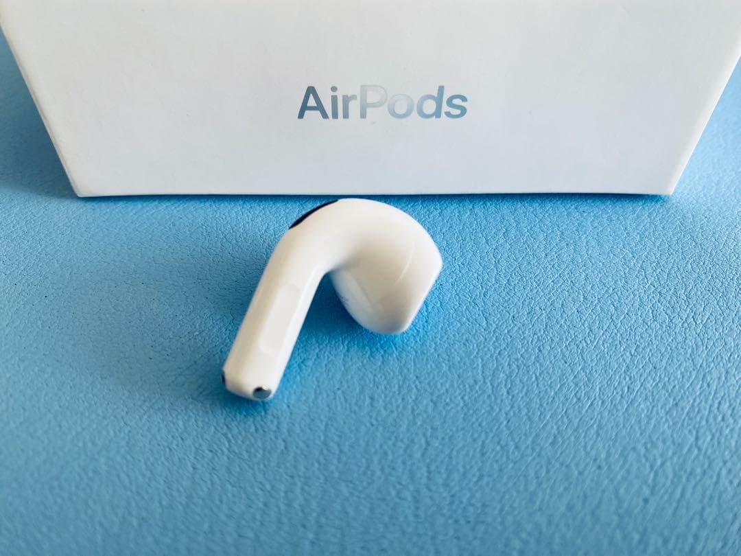 AirPods 第4世代 R片耳 右耳のみ イヤホン A3055 OJVF