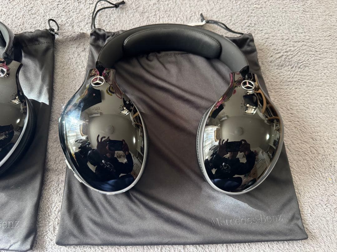 美品！ベンツワイヤレスヘッドホン！2個！