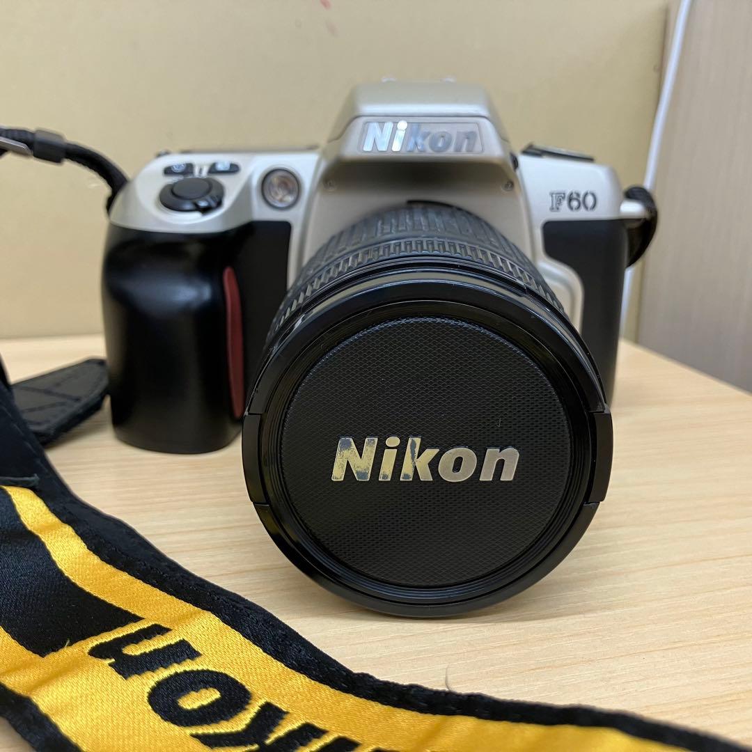 フィルムカメラ 一眼レフ Nikon F60 レンズ ケース付き ニコン