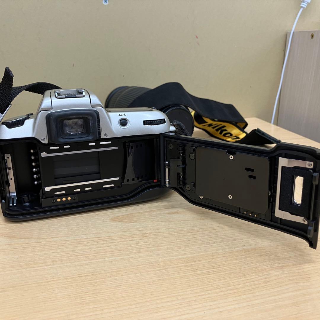 フィルムカメラ 一眼レフ Nikon F60 レンズ ケース付き ニコン