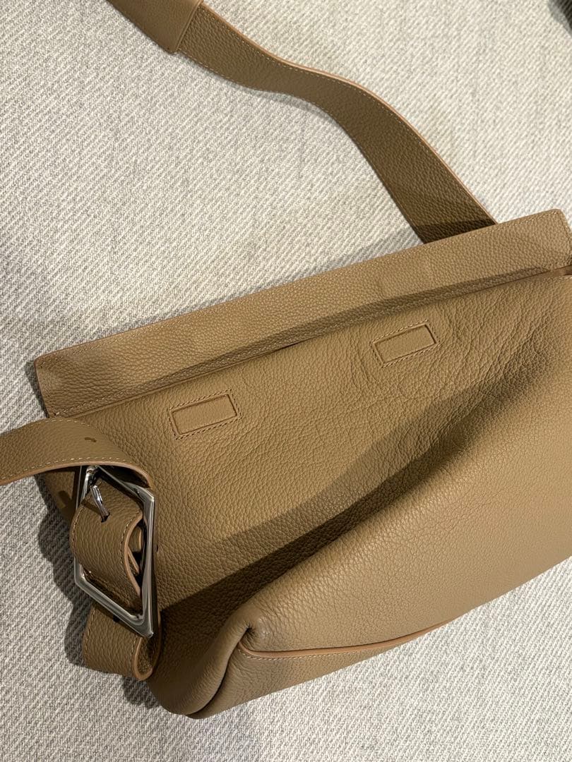 Rabeanco ラビアンコ　クロスボディバッグ　ベージュ