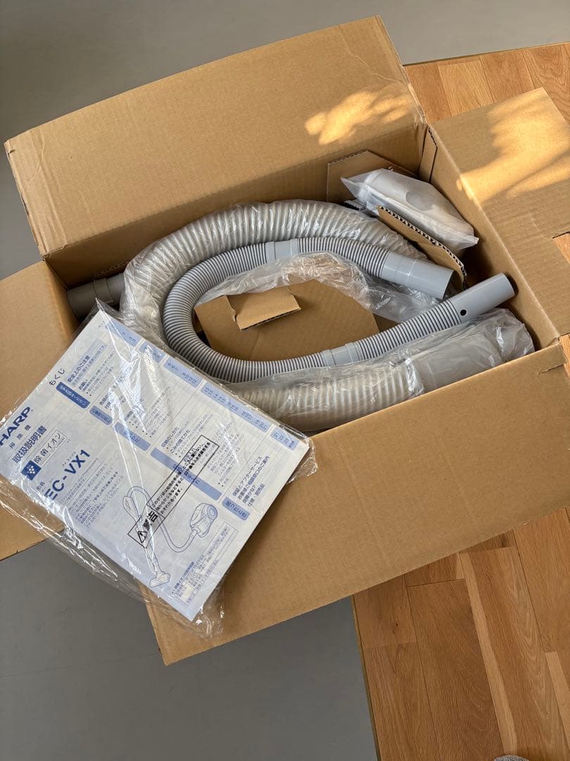 M*L様 シャープ　SHARP サイクロン掃除機 EC-VX1