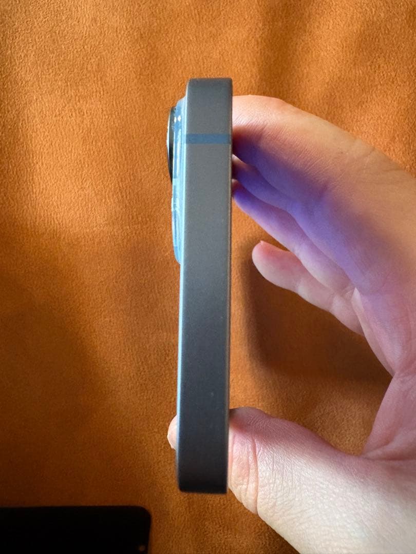 Apple iPhone 14 本体 ブルー