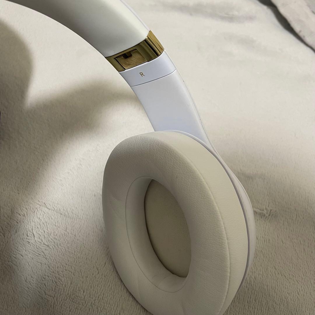 Beats Studio3 ワイヤレスヘッドホン ホワイト