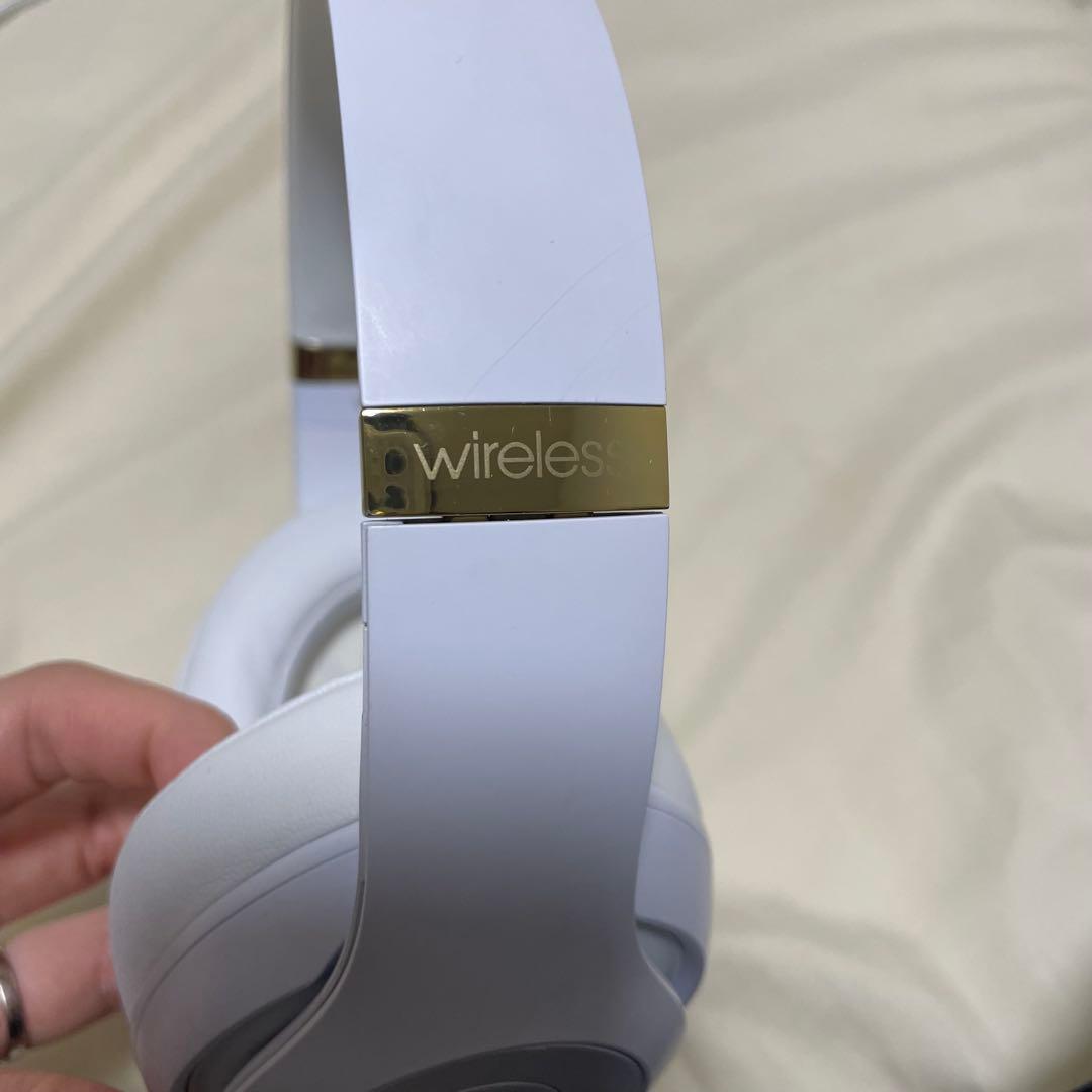 Beats Studio3 ワイヤレスヘッドホン ホワイト